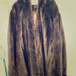 Pamela McCoy fur coat with hood
